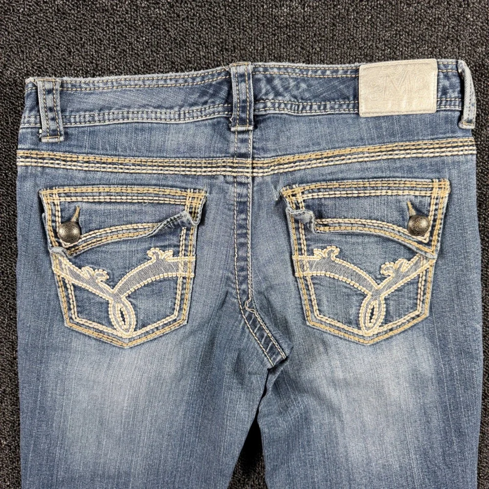 Maurices ships usps